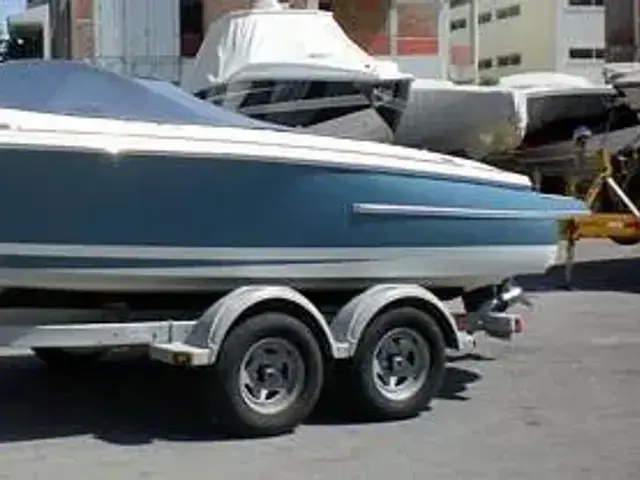 Chris-Craft Lancer 20