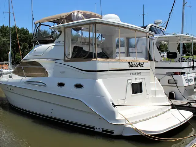 Sea Ray 380 Aft Cabin