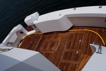 Hatteras 105 Motor Yacht