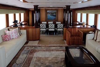 Hatteras 105 Motor Yacht