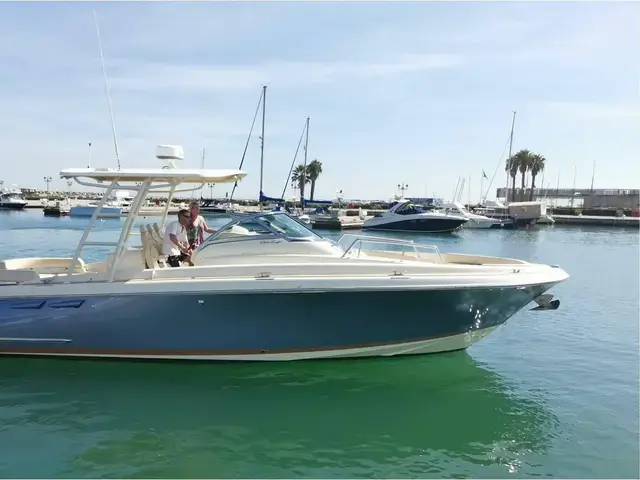 Chris Craft Launch 36 Motor Yacht