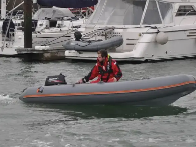 Foldable RIB 375