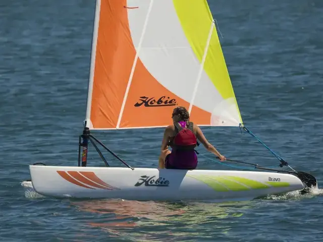 Hobie Cat BRAVO