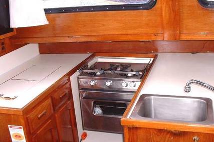 Cooper 353 Pilothouse