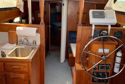 Cooper 353 Pilothouse