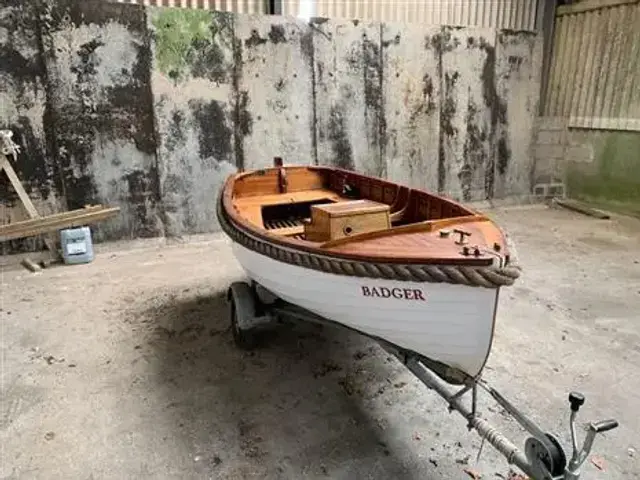 Classic boats Clinker 12ft Electric Launch