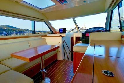 Riviera 3600 Sport Yacht