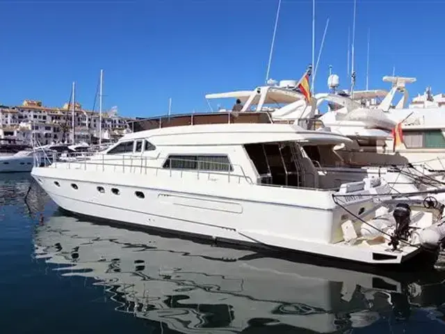 Ferretti Yachts Altura 58