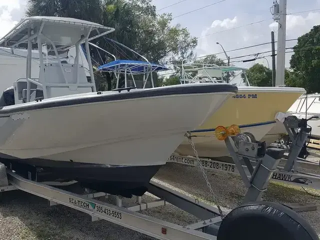 Boston Whaler Justice 24