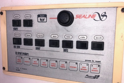 Sealine Senator 200