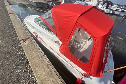 Sealine Senator 200