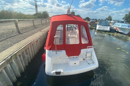 Sealine Senator 200