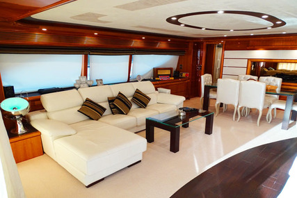 Ferretti Yachts Custom Line 94