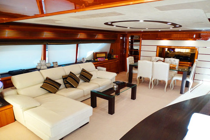 Ferretti Yachts Custom Line 94