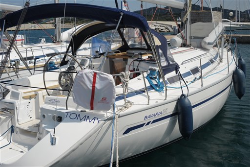 2004 Bavaria 38