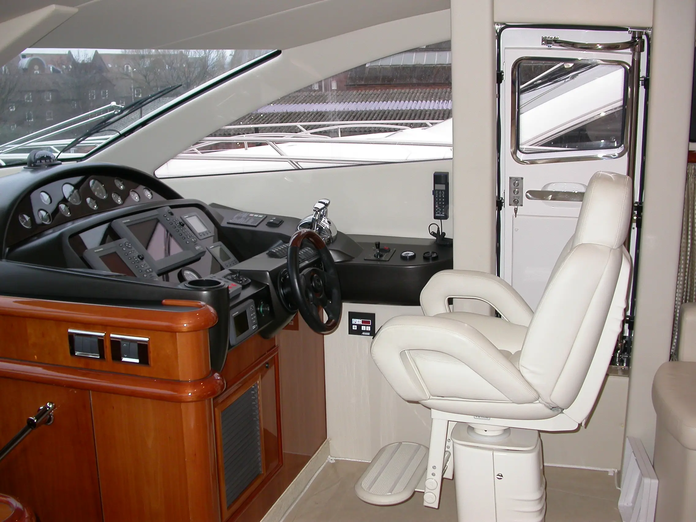 2001 Sunseeker manhattan 64