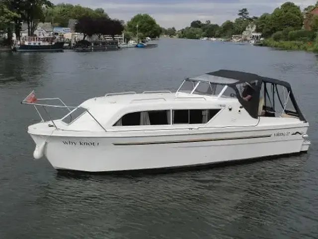 Viking 27 Cockpit Cruiser