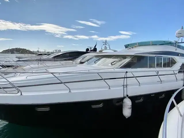 Princess Flybridge 65