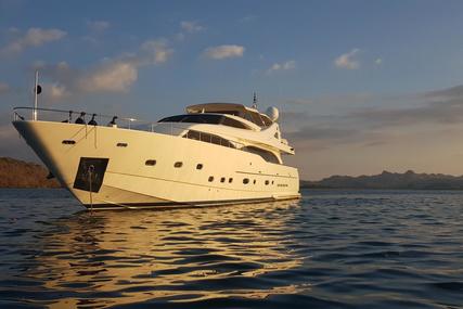 Ferretti Yachts Customline 112