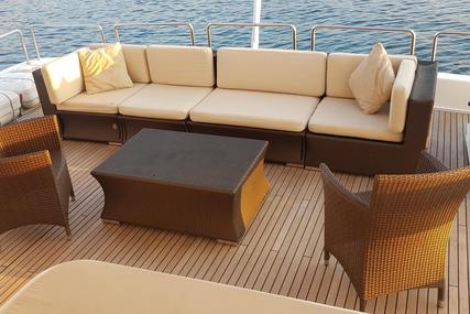 Ferretti Yachts Customline 112