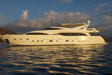 Ferretti Yachts Customline 112