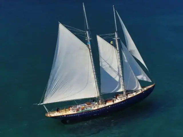 Custom Boats Grand Banks Schooner