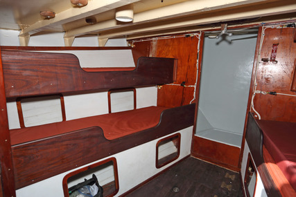 Custom Boats Grand Banks Schooner