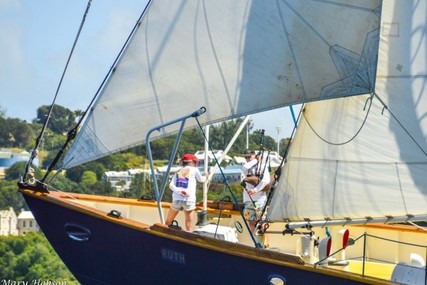 Custom Boats Grand Banks Schooner