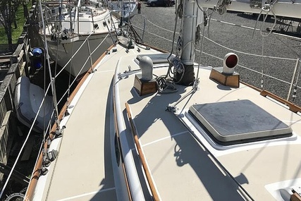 Cape Dory 36 Cutter