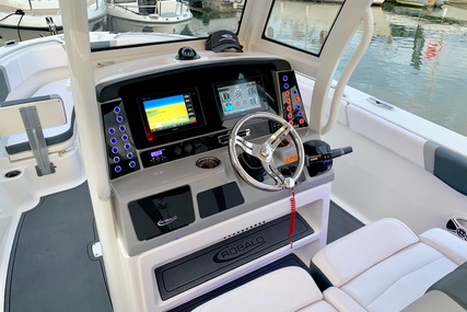 Robalo Centre console R272