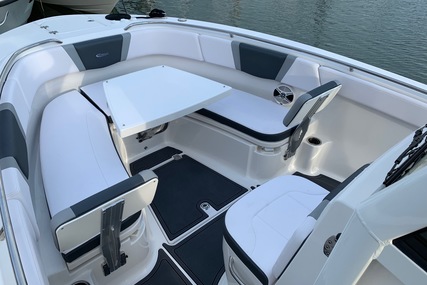 Robalo Centre console R272