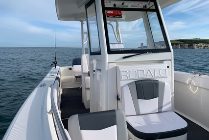 Robalo Centre console R272