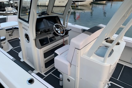 Robalo Centre console R272