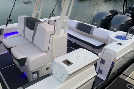 Robalo Centre console R272