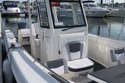 Robalo Centre console R272