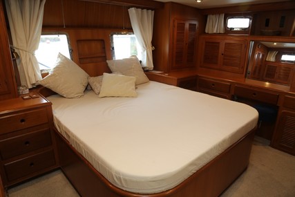 Trader 575 Signature Sunliner