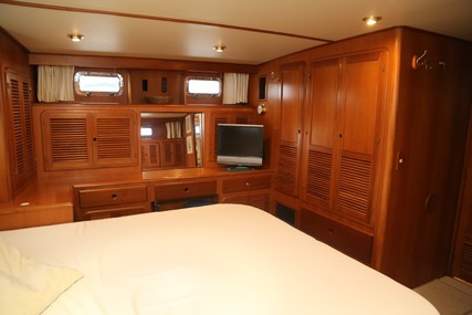 Trader 575 Signature Sunliner