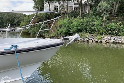 Boston Whaler 24 Outrage