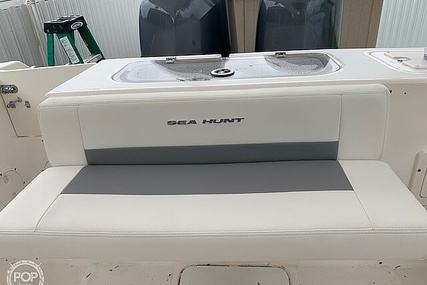 Sea Hunt Triton 260