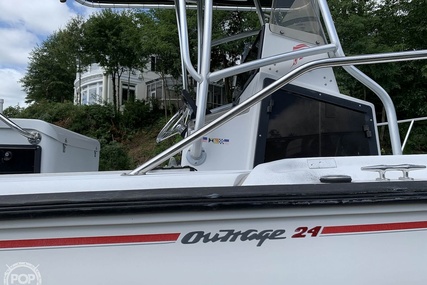 Boston Whaler 24 Outrage