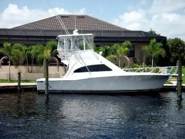 Luhrs 36 Convertible