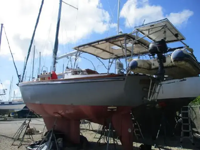 Cheoy Lee 35 Sloop