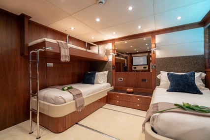 Sunseeker 40 M Yacht