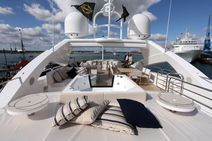 Sunseeker 40 M Yacht