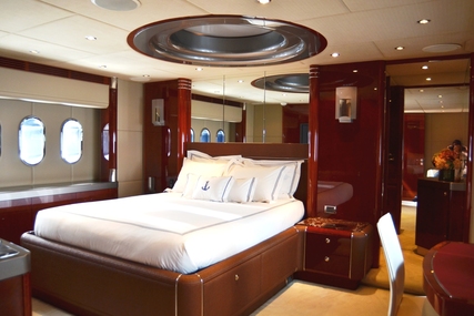 Warren Yachts Express Cruiser