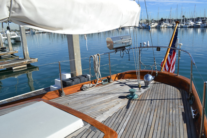 Vic Franck Cruising Sailboat