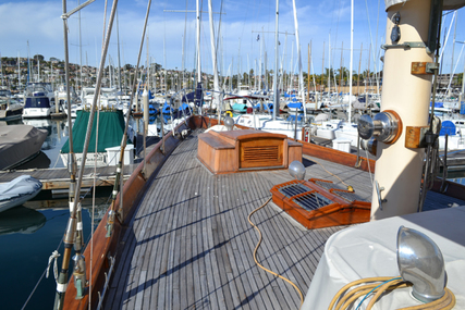 Vic Franck Cruising Sailboat