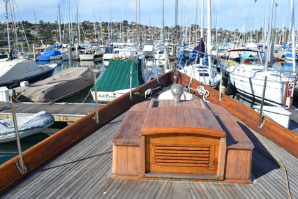 Vic Franck Cruising Sailboat