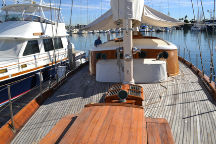 Vic Franck Cruising Sailboat