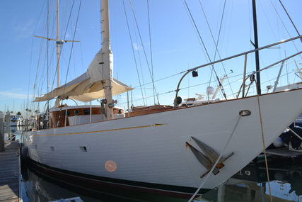 Vic Franck Cruising Sailboat